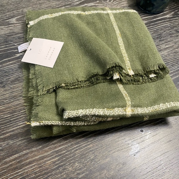 LC Lauren Conrad Grid Plaid Soft Wrap Scarf - Picture 2 of 9